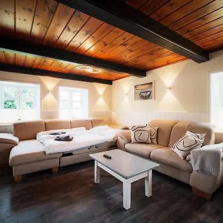 شقة Charmantes Reetdachhaus Mit Sauna *