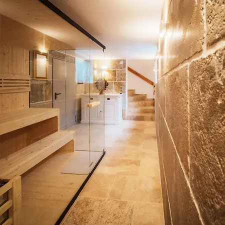 شقة Charmantes Reetdachhaus Mit Sauna