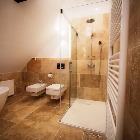 Charmantes Reetdachhaus Mit Sauna Niebüll