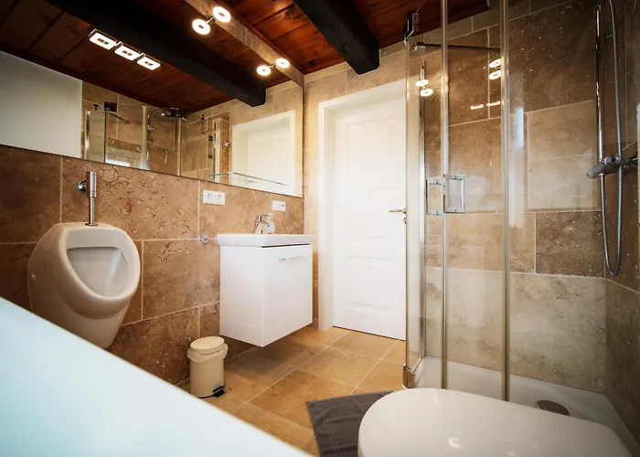 Charmantes Reetdachhaus Mit Sauna * Niebüll